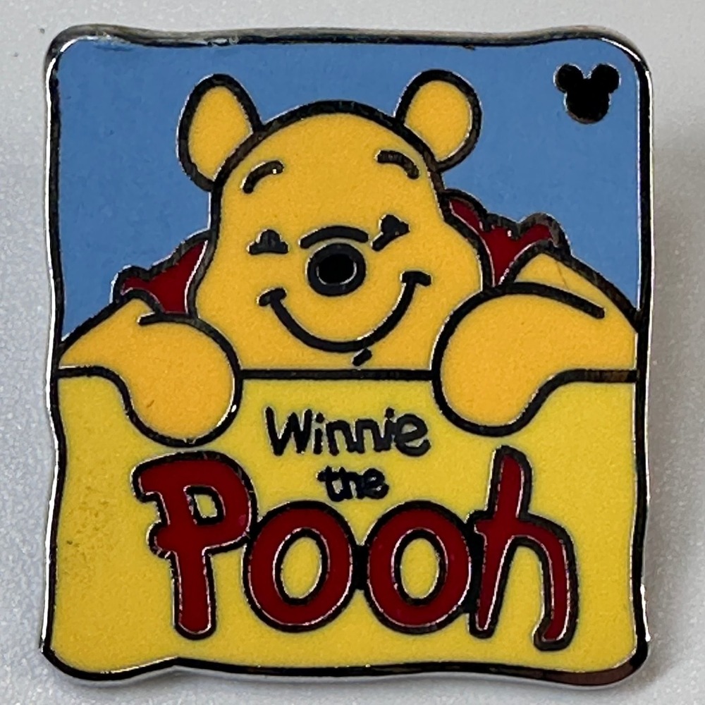 Disney Pin WINNIE THE POOH WDW Hidden Mickey Pooh & Friends Set 2012 PP88603